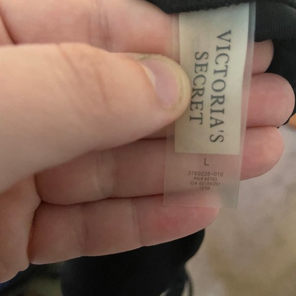 Victoria's Secret black large bikini top - Picture 4 of 4